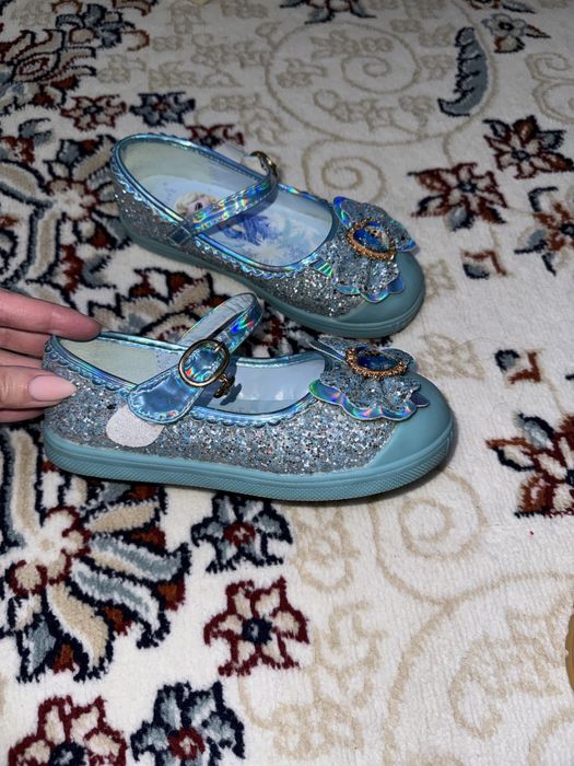 Туфли для девочки 30размер