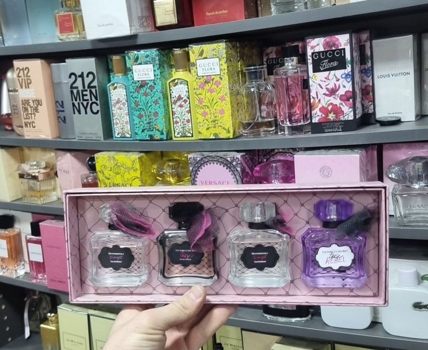 Padarkaga zo'r ayollarni narsallari bor