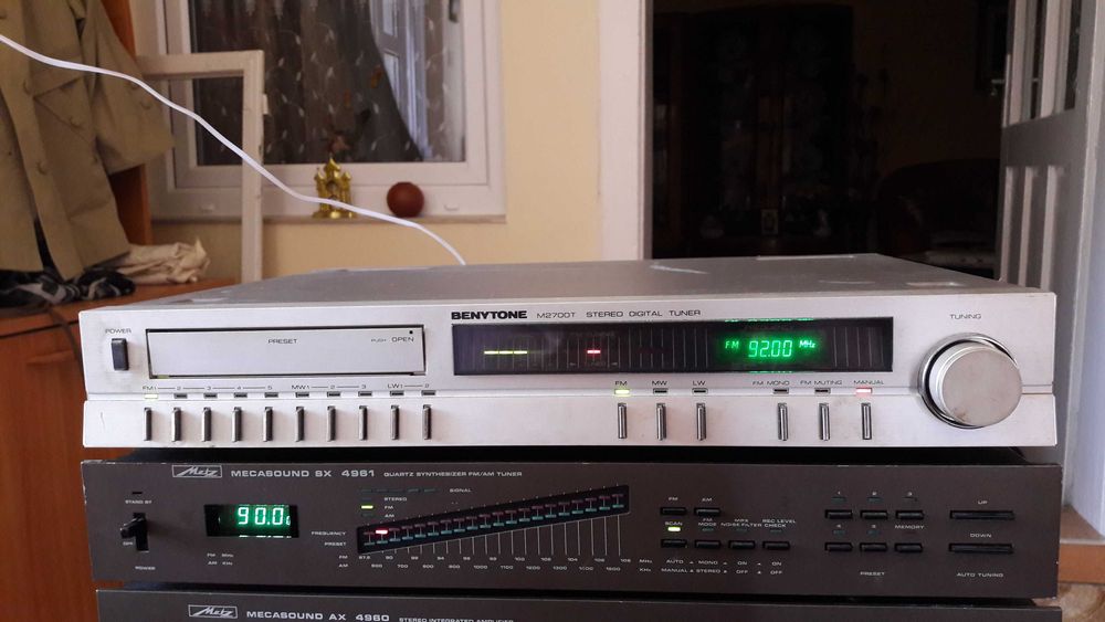 Benytone M2700T vintage tuner