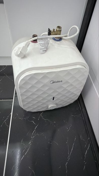 Водонагреватель Midea