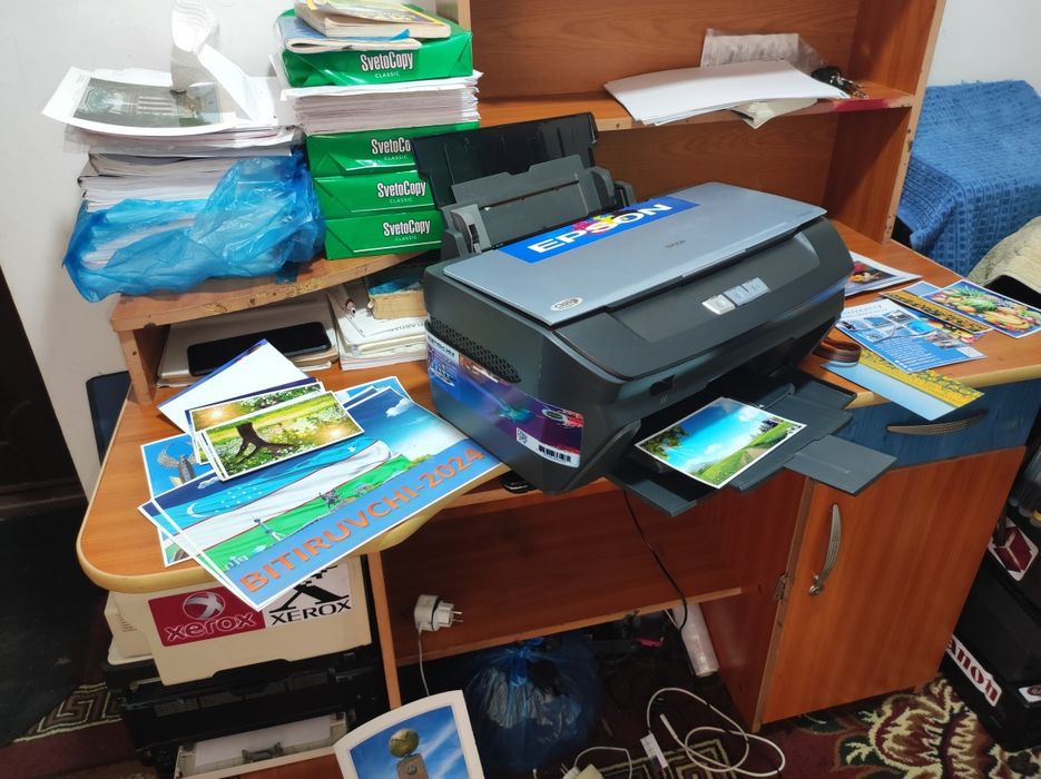 Epson R 270 tezkor 6 rangli PRINTER.YAXSHI ISHLIDI, ishlatishga tayyor