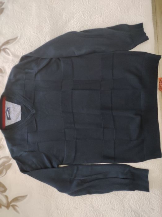 Продам джемпер 11-13 лет