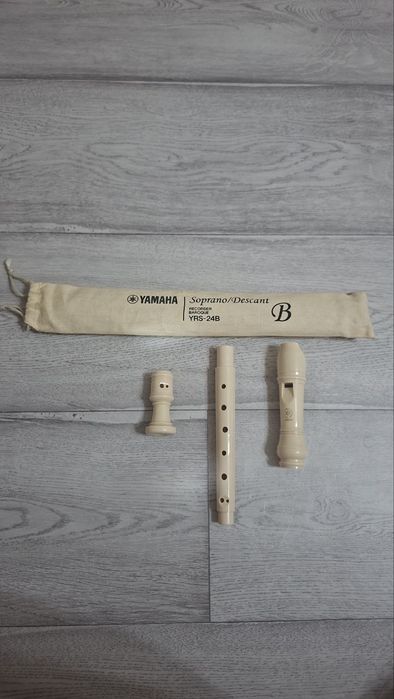 Yamaha yrs24b soprano sotiladi