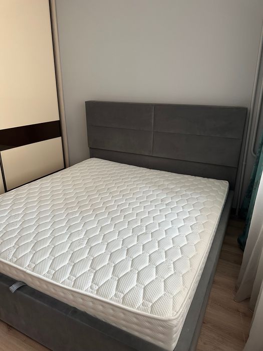 Кровать двуспальняя