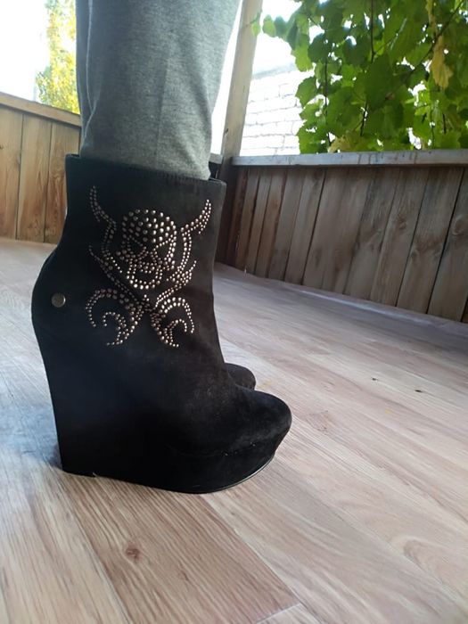 Поодам женскую обувь