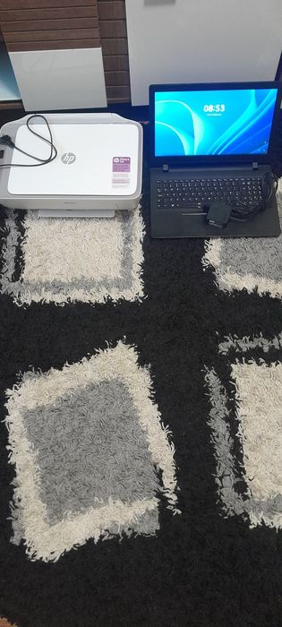 Vând sau schimb  leptop și inprimanta ca noi