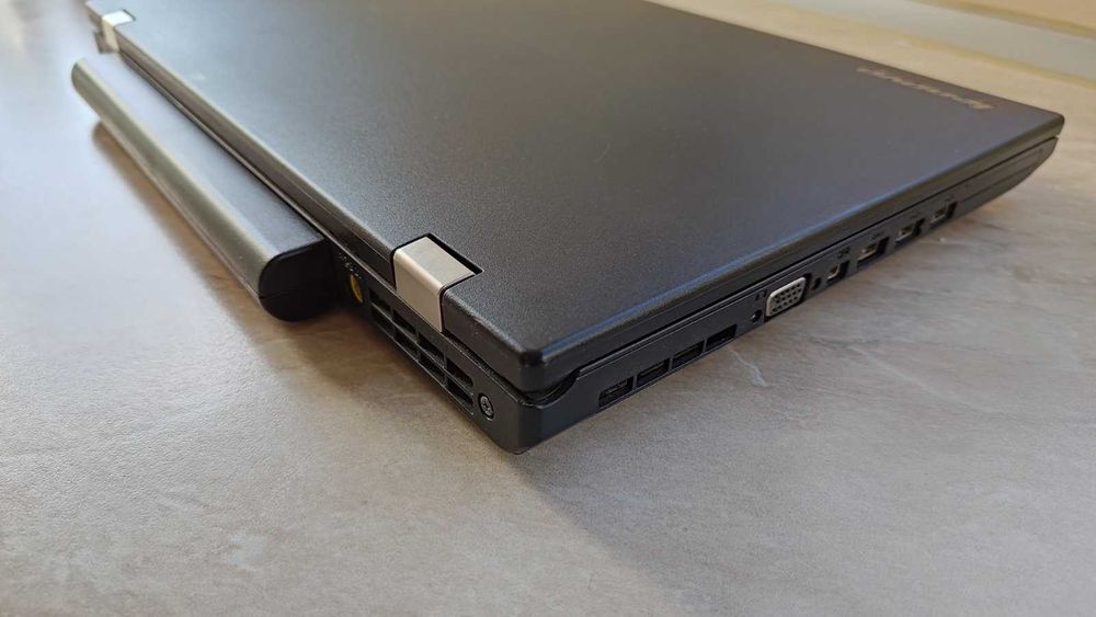 Лаптоп компютър Lenovo ThinkPad L430, i5 500GB SSD 4GB RAM 1600x1200