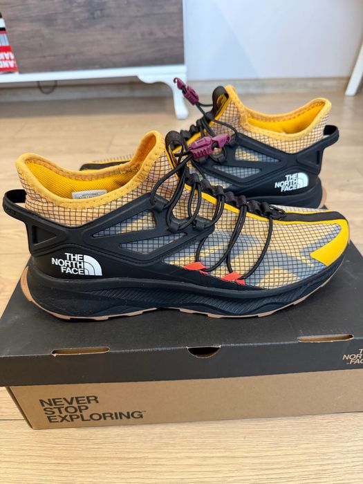 Маратонки The North Face