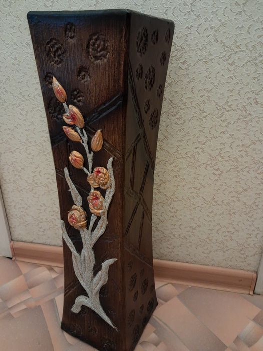 Ваза напольная состояние новой