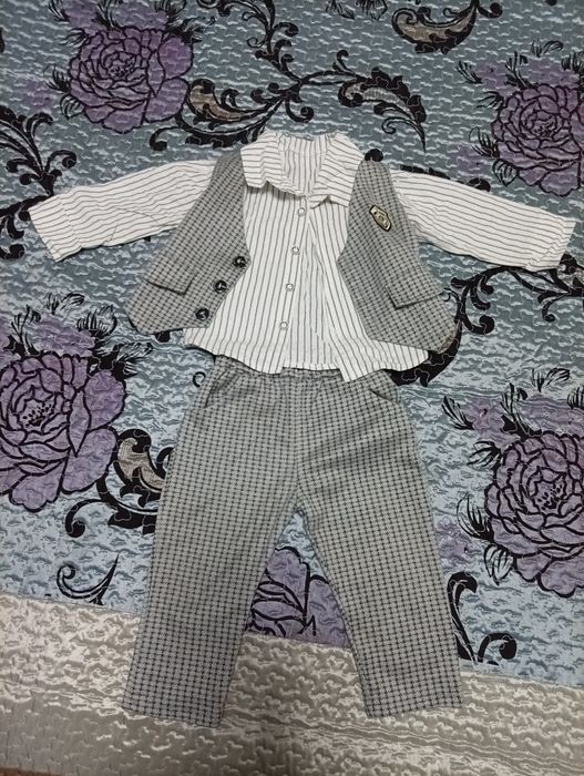 Костюм на мальчика 1-2 года