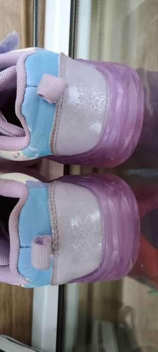 Светещи маратонки Елза и Ана 29 номер