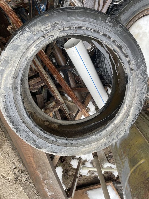 Шины 235/45/r18. б/у