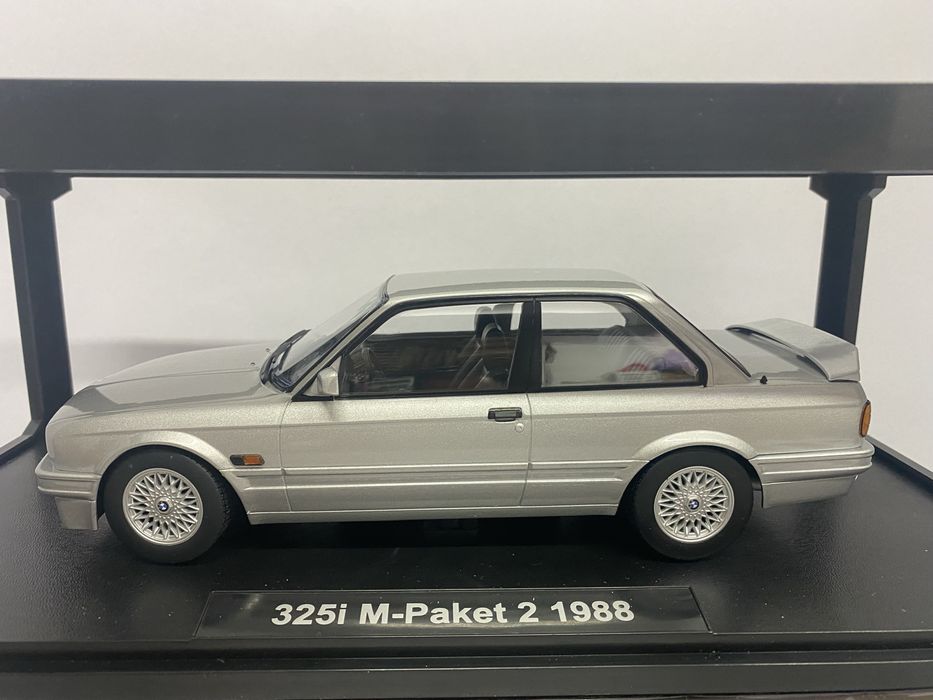 KK SCALE BMW 325i E30 M-Paket 2 an 1988 machetă auto scara 1:18 24 cm