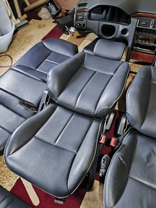 Салон Мерседес 210