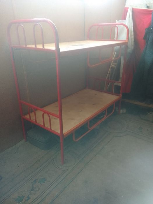 Кровать двух  ярустная