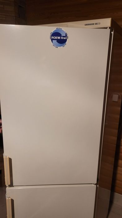 Продам холодильник