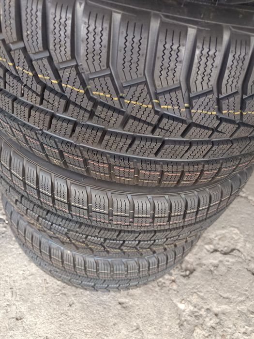 4бр.Нови зимни гуми 215/45/17-Hankook winter evo2