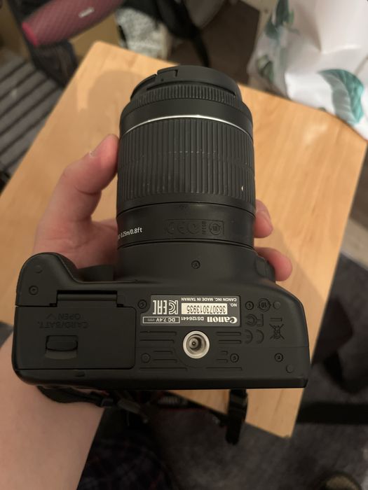 Canon 100D в отличном состояний