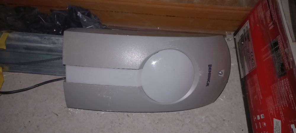 Vand automatizare usa garaj BENINCA