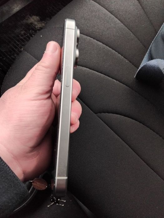 Iphone 15 pro sotiladi aybi yoq