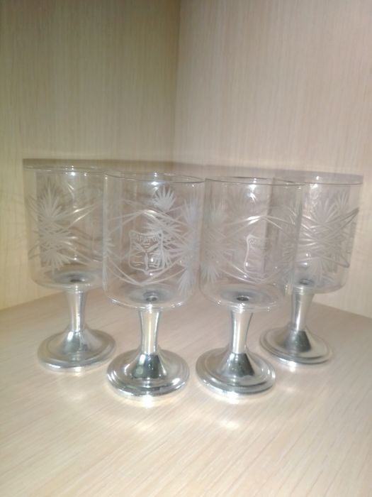 Продам     посуду