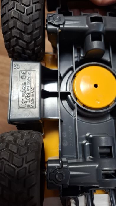 Колёсный экскаватор Bruder XE 5000