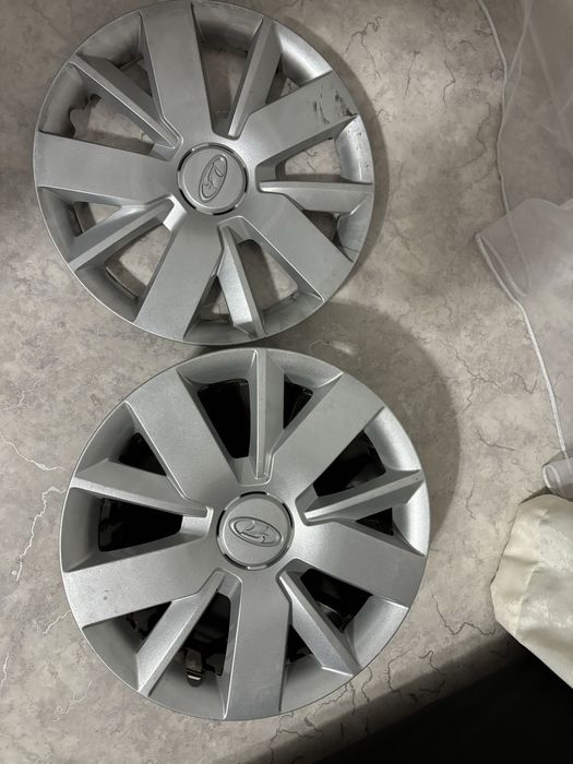 Продам колпаки Лада оригинальные R14