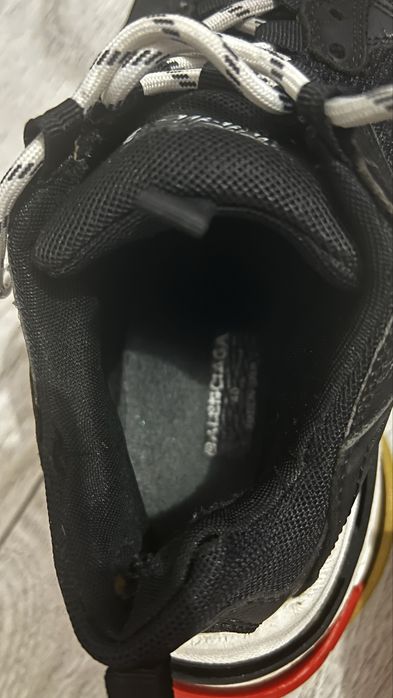 Balenciaga Triple S Black/Red/White - Marime 40 - Conditie buna