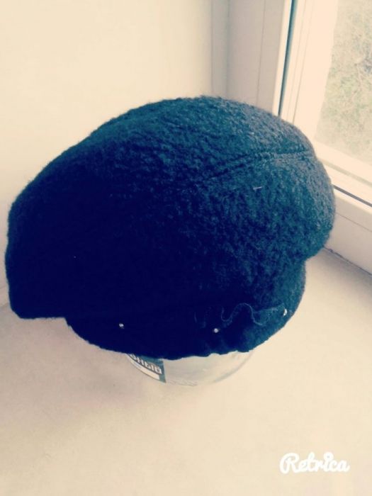 Продаю береты, новые.