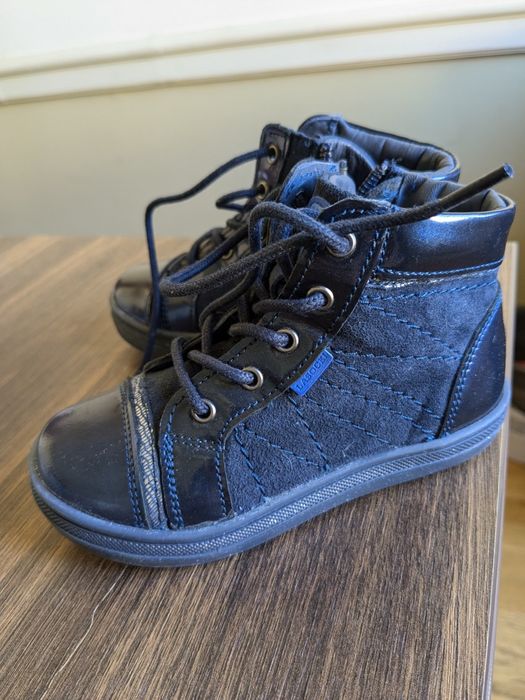 Ghetute Lasocki marimea 24 piele