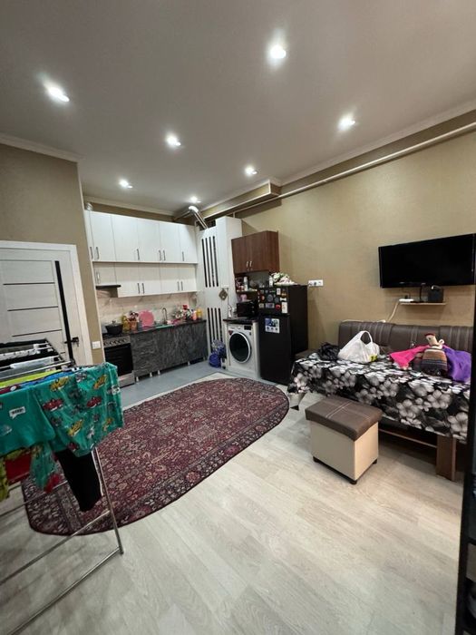 2 этажа,4 комнаты,шумоловский городок