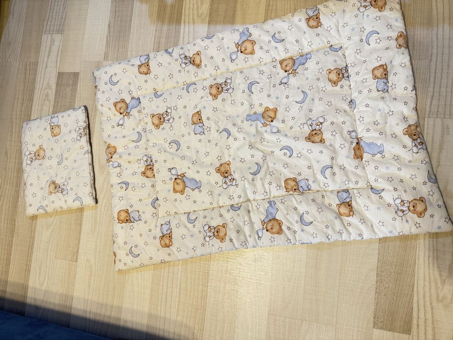 Set patut bebe: laterale/protectii patut perna pilota