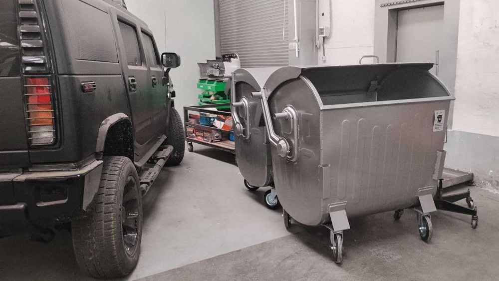 Металичиский оцинкованный мусор бак 1100л