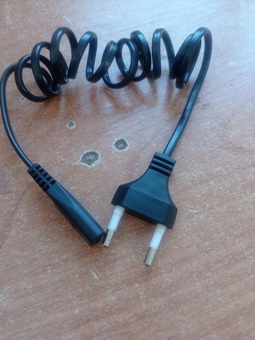 Зарядки штук пять