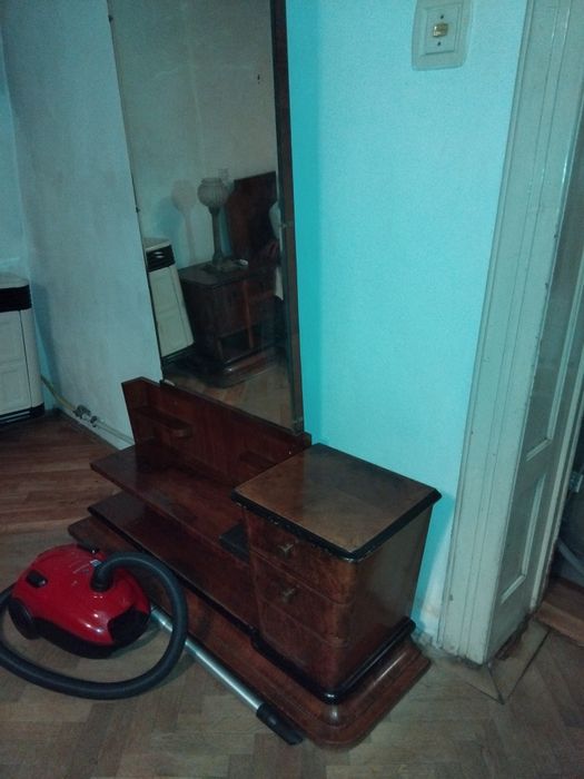 Dormitor retro de nuc