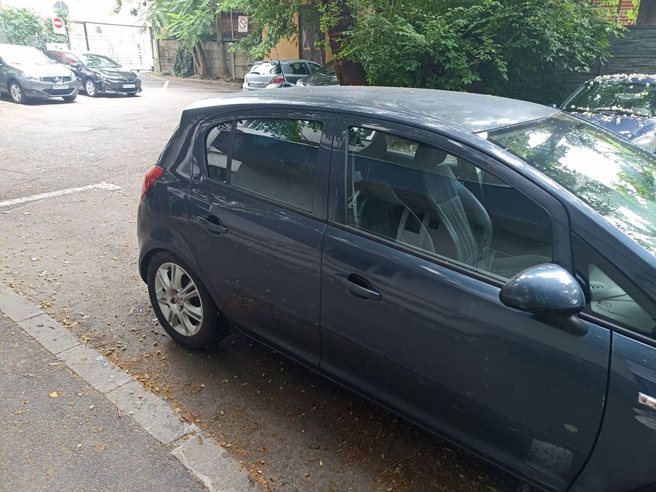 Vând Opel CORSA 1.2 benzină