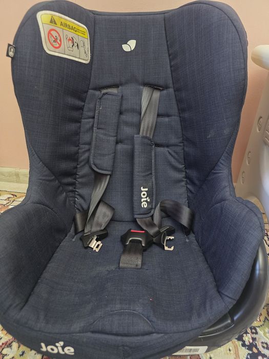 Автокресло Joie продам