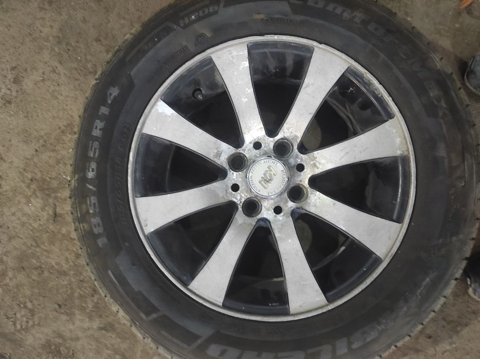 Продам шины с дисками