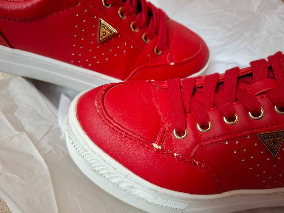 Дамски маратонки кецове Guess 38