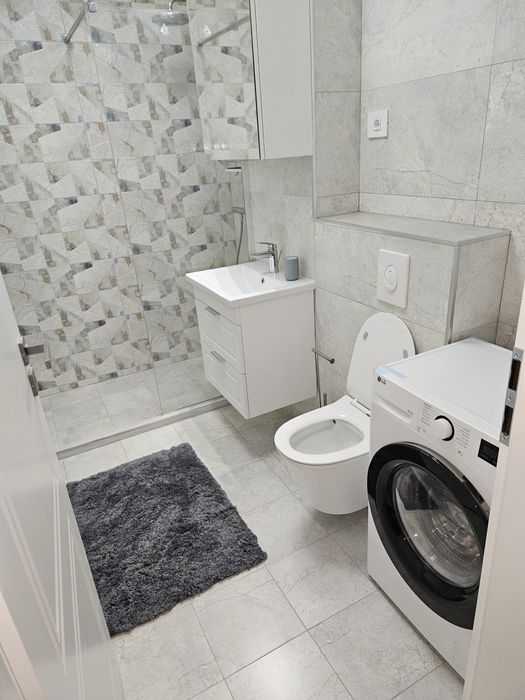 Închiere studio cu loc de parcare subteran