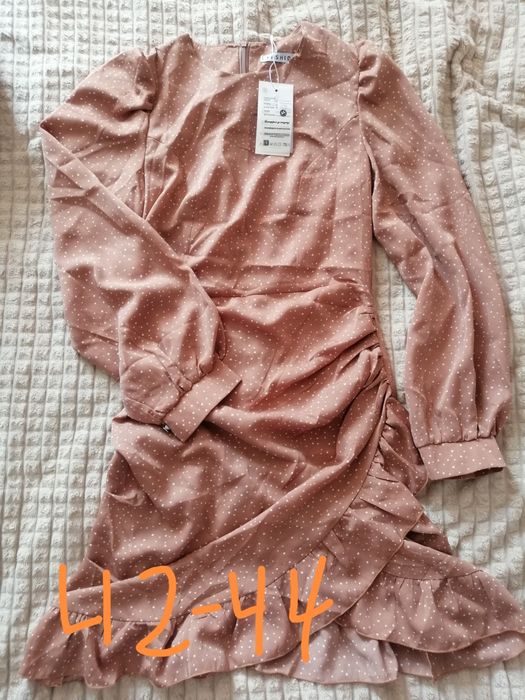 Продам платье женское