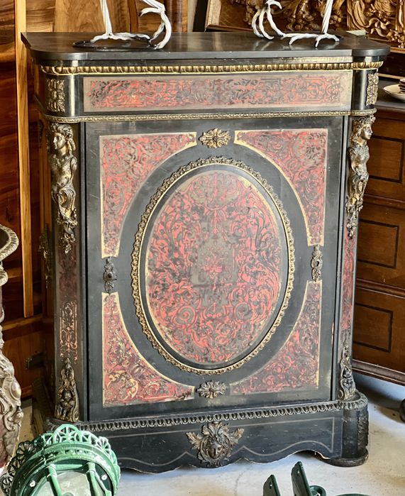 Comodă Charles Boulle stil Napoleon III – piesă deosebită