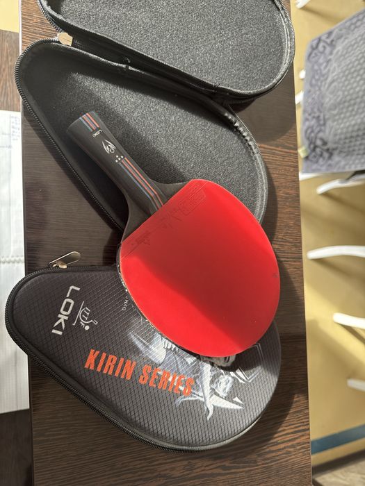 Billiard va tennia stollari sotiladi