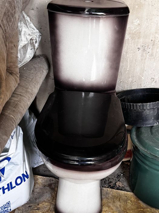 Б/у унитаз/туалет