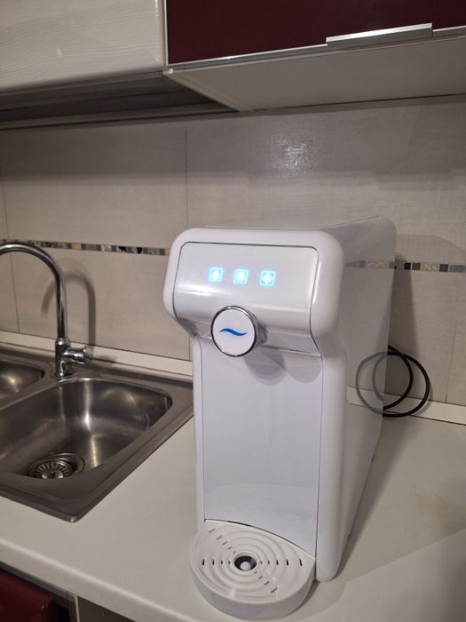 Dozator de apă electric