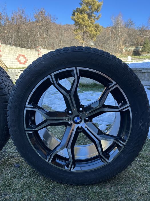 Продается шины зимние BMW с дисками