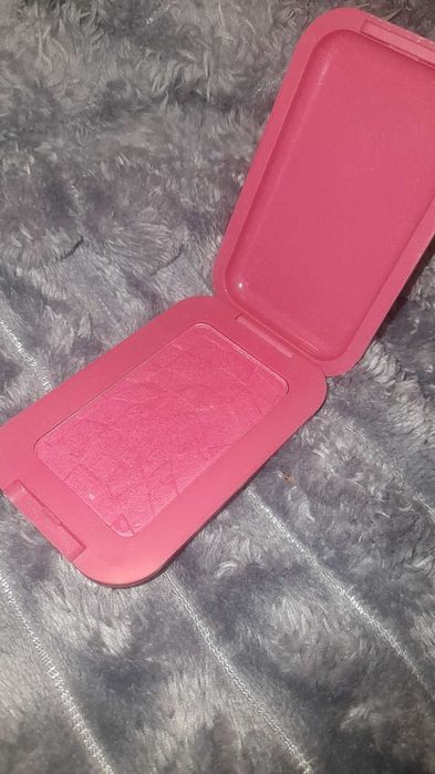 Blush nyx foarte pigmentat