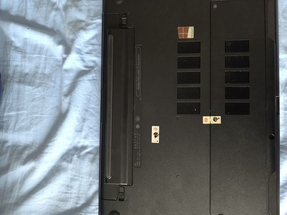 Продам ноутбук на запчасти