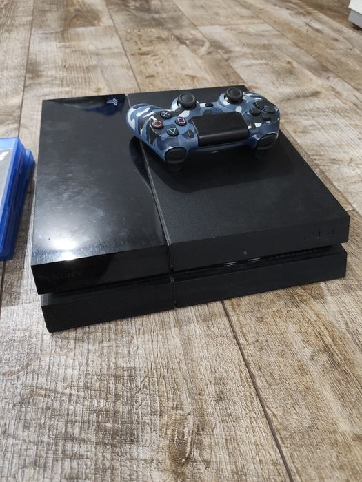 Плейстейшън 4 + 3 игри