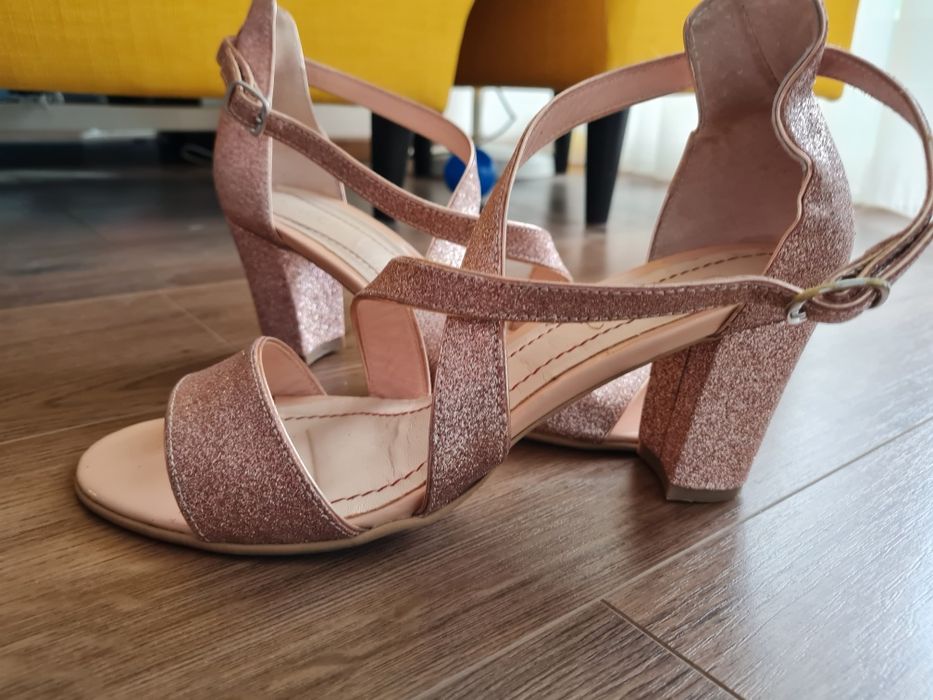 Sandale stralucitoare